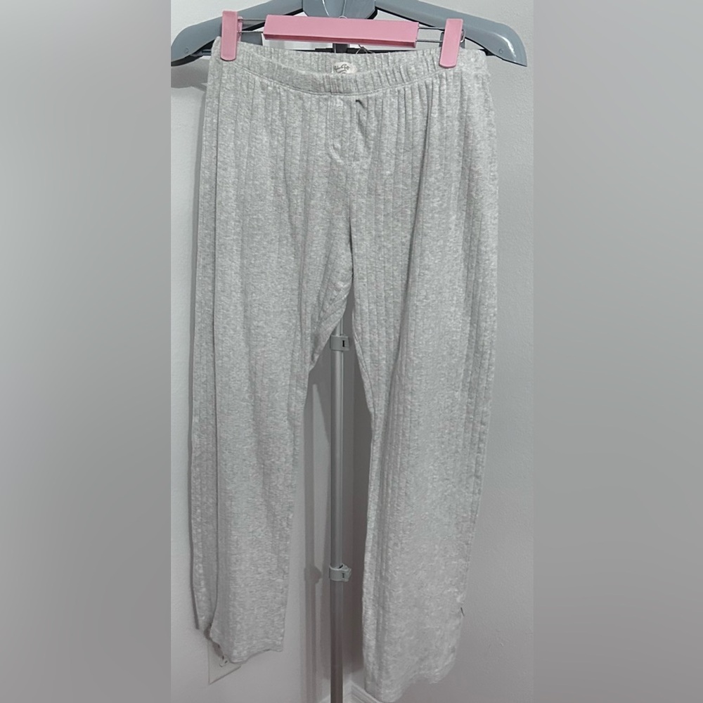 EUC Gray Ribbed Lounge Pants